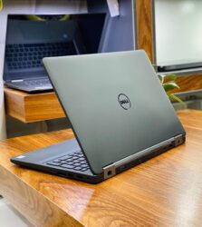 لپ تاپ دل استوک Dell latitude 5570 پردازنده i7